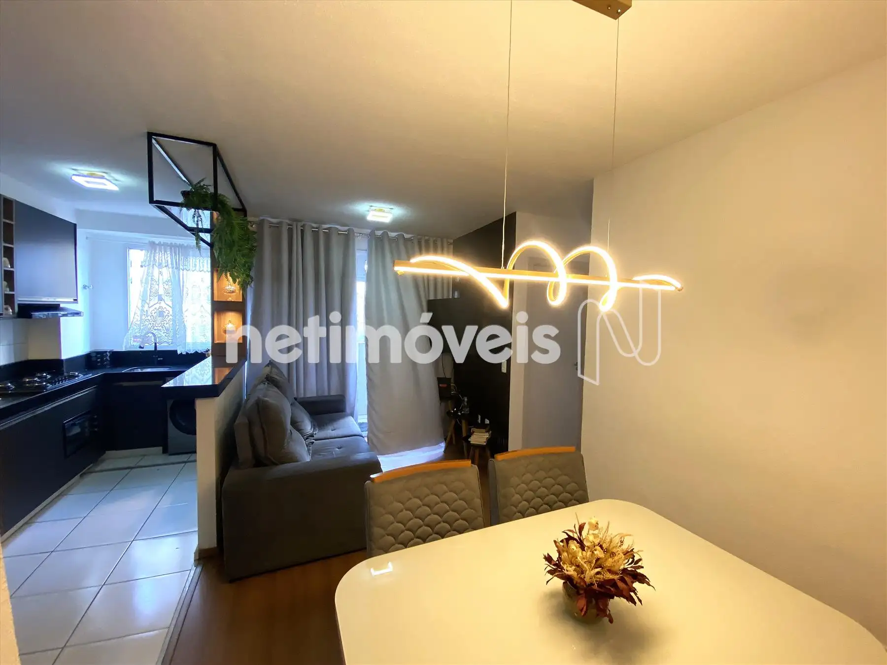 Apartamento para comprar com 54 m², 2 quartos, 1 banheiro, 1 vaga em Avenida Cristal, Jardim Riacho das Pedras, Contagem
